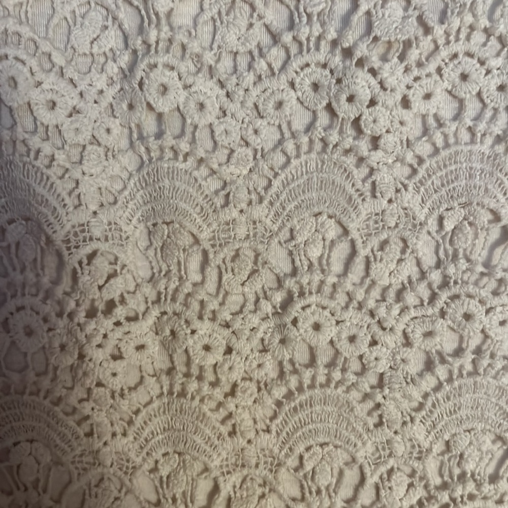 A.N.A. Lace tank top size M - Picture 4 of 4